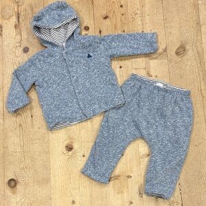 GAP “Baby Favorite Reversible Bear Hoodie Sweatshirt & Pants” 6-12 months 592524